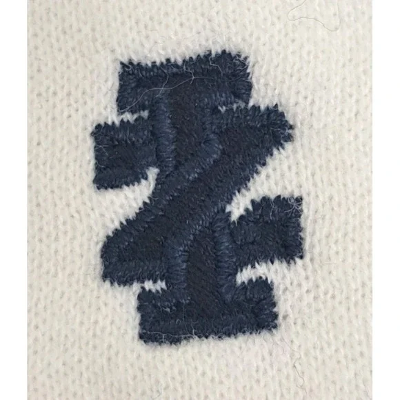 IZOD Crew Neck Sweatshirt Men's M Preppy Baggy Ivory Gray - Picture 2 of 7